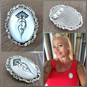 Grosse broche cabochon, argenté vieilli - Gentiane