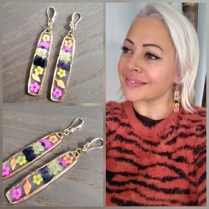 Boucle d'oreille résine Fleurs séchées et crochet Zirconium - Printemps