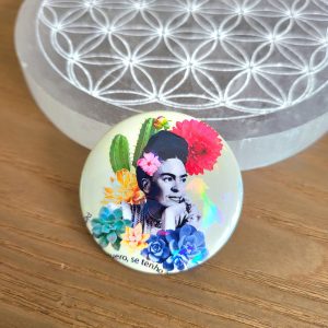 Badge broche grand modèle 45 mm, fixation acier - FRIDA
