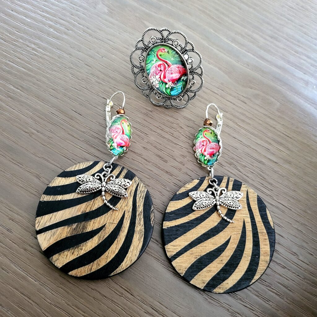 Parure cabochon, Boucle d'oreille Bois et Bague ajustable - FLAMANT