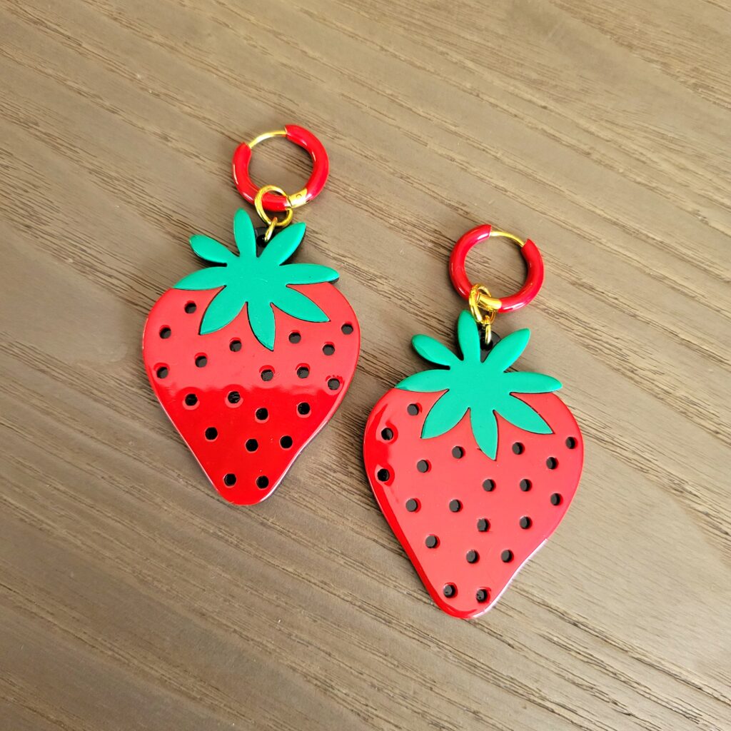 Boucle d'oreille Acrylique qualité supérieure - FRAISY