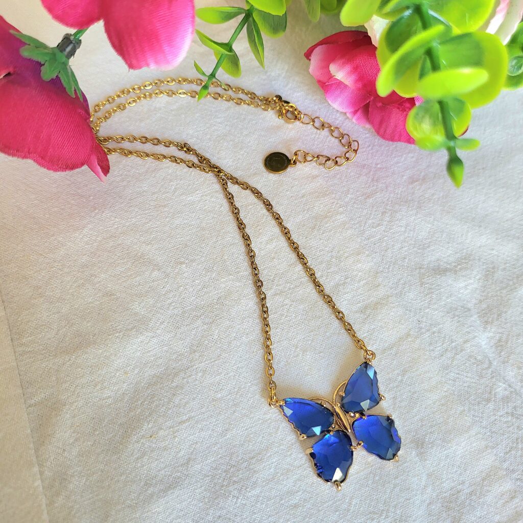 Collier acier inoxydable doré et Papillon cristal facetté - Bleu roi