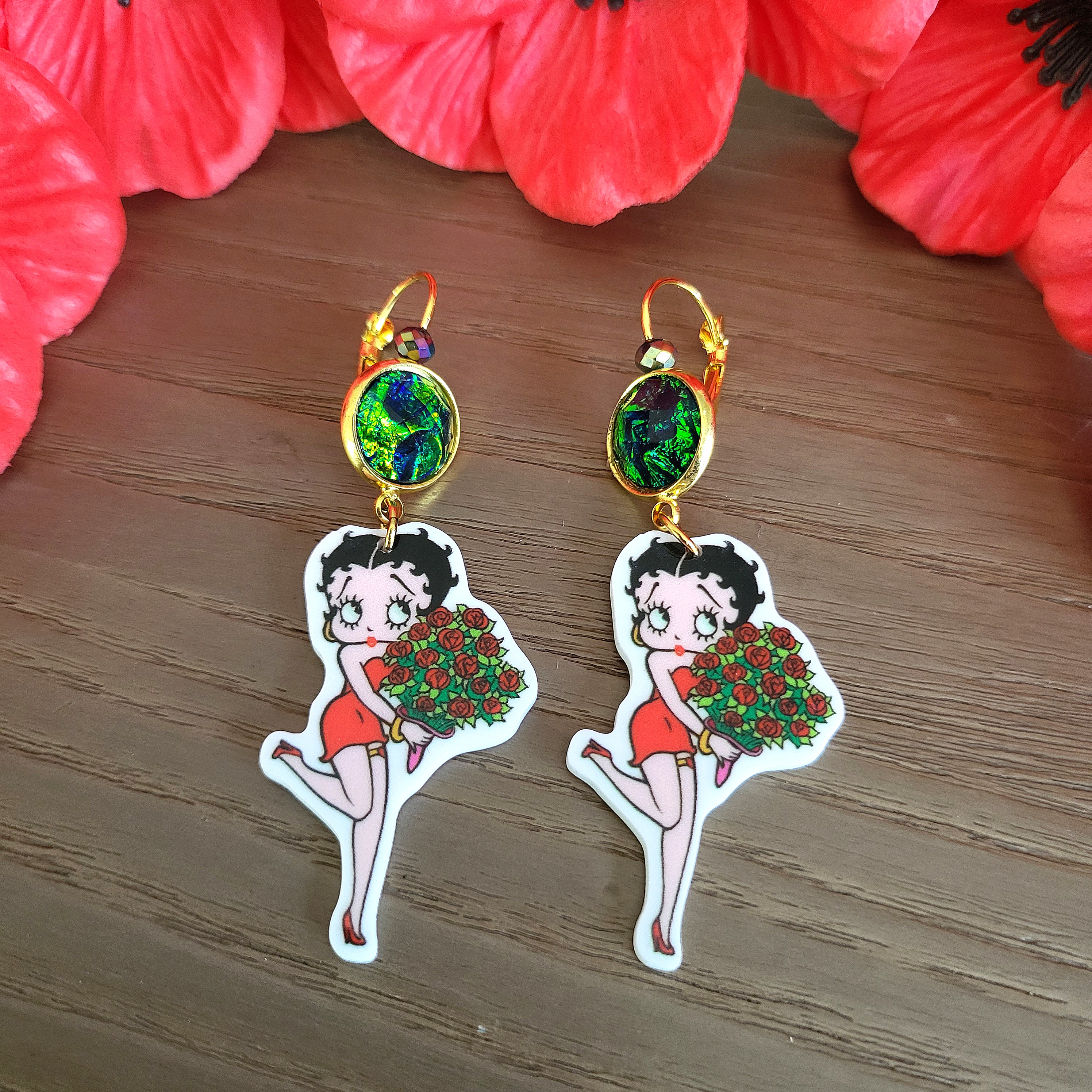 Boucle BETTY BOOP, dormeuse doré, cabochon et Acrylique – FLOWERS