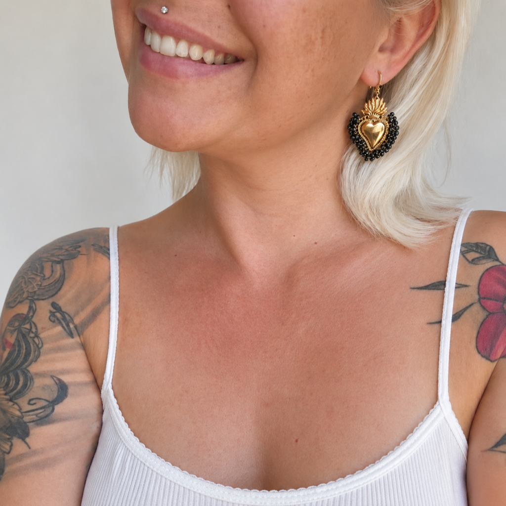 Boucle d'oreille EX VOTO, acier inoxydable et perle - NOIR